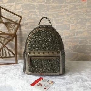 高端品质MCM经典造型可拆肩带设计双肩包 高仿MCM包包 精仿MCM女包 原版MCM女包 A货MCM女包 原单MCM女包