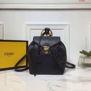FENDI 芬迪专柜BACKPACK新 高仿芬迪包包 精仿芬迪女包 原版芬迪...