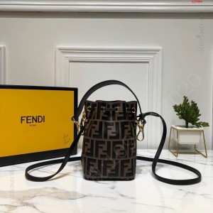 FENDI 芬迪专柜同款小型款MONTR 高仿芬迪包包 精仿芬迪女包 原版芬迪女包 A货芬迪女包 原单芬迪女包