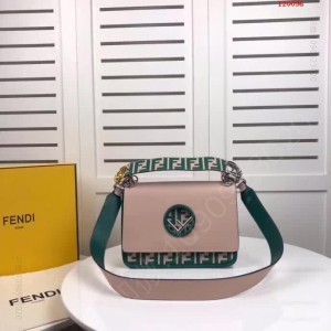 KANILOGO手袋中号,高仿芬迪女 高仿芬迪包包 精仿芬迪女包 原版芬迪女包 A货芬迪女包 原单芬迪女包