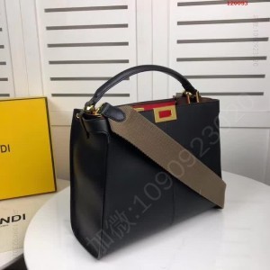 peekaboo（小牛皮配色内袋）春夏新款 高仿芬迪包包 精仿芬迪女包 原版芬迪女包 A货芬迪女包 原单芬迪女包