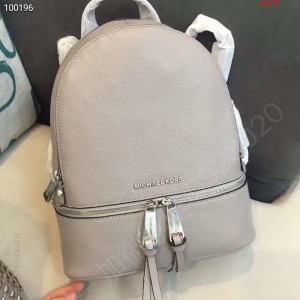 MK中号灰色双肩背包,高仿MK女包 高仿MK包包 精仿MK女包 原版MK女包 A货MK女包 原单MK女包
