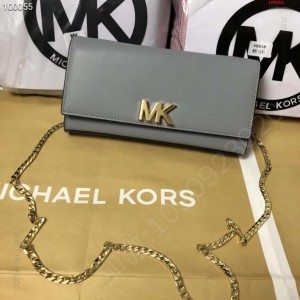 MK新款进口头层牛皮旋转字母单肩斜挎手拿包， 高仿MK包包 精仿MK女包 原版MK女包 A货MK女包 原单MK女包
