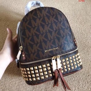 Mk大LOGO面料背包mini号专柜官网火爆 高仿MK包包 精仿MK女包 原版MK女包 A货MK女包 原单MK女包