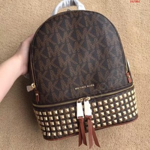 MK中号专用面料打钉双肩背包,高仿MK女包 高仿MK包包 精仿MK女包 原版MK女包 A货MK女包 原单MK女包