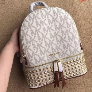 MK中号专用面料打钉双肩背包,高仿MK女包 高仿MK包包 精仿MK女包 原版MK女包 A货MK女包 原单MK女包