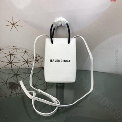 Balenciaga牛皮购物袋新成员手机 高仿巴黎世家包包 精仿巴黎世家女包...