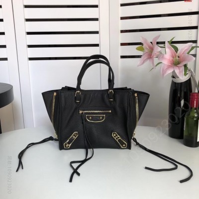 巴黎世家Balenciaga蝙蝠包/金边款 高仿巴黎世家包包 精仿巴黎世家女包 原版巴黎世家女包 A货巴黎世家女包 原单巴黎世家女包