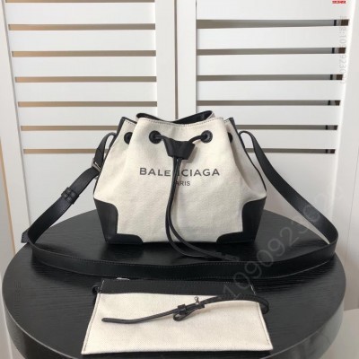 巴黎世家BALENCIAGA帆布水桶包原单品 高仿巴黎世家包包 精仿巴黎世家女包 原版巴黎世家女包 A货巴黎世家女包 原单巴黎世家女包