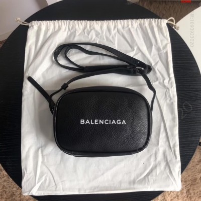 巴黎世家BALENCIAGAEVERYD 高仿巴黎世家包包 精仿巴黎世家女包 原版巴黎世家女包 A货巴黎世家女包 原单巴黎世家女包