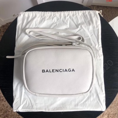 巴黎世家BALENCIAGAEVERYD 高仿巴黎世家包包 精仿巴黎世家女包 原版巴黎世家女包 A货巴黎世家女包 原单巴黎世家女包