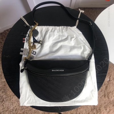 巴黎世家BALENCIAGA夏天的最佳搭配 高仿巴黎世家包包 精仿巴黎世家女包 原版巴黎世家女包 A货巴黎世家女包 原单巴黎世家女包
