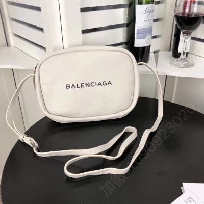 巴黎世家爆款相机包BALENCIAGAE 高仿巴黎世家包包 精仿巴黎世家女包 原版巴黎世家女包 A货巴黎世家女包 原单巴黎世家女包