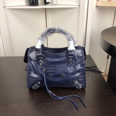 BALENCIAGA巴黎世家经典机车 高仿巴黎世家包包 精仿巴黎世家女包 原版巴黎世家女包 A货巴黎世家女包 原单巴黎世家女包