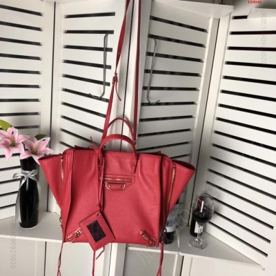 巴黎世家Balenciaga蝙蝠包金边款 高仿巴黎世家包包 精仿巴黎世家女包 原版巴黎世家女包 A货巴黎世家女包 原单巴黎世家女包