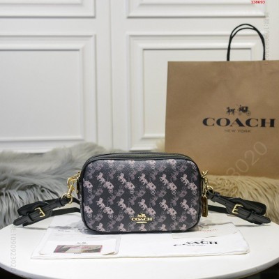 COACH女士经典马车图案双拉链相机包9 高仿蔻驰包包 精仿蔻驰女包 原版蔻驰女包 A货蔻驰女包 原单蔻驰女包