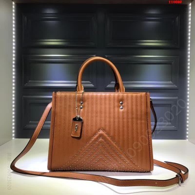 COACH蔻驰专柜新款ROGUE系 高仿蔻驰包包 精仿蔻驰女包 原版蔻驰女包 A货蔻驰女包 原单蔻驰女包