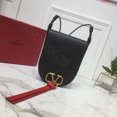 大号 Valentino 华伦天奴专柜新款 高仿华伦天奴包包 精仿华伦天奴女...