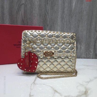中号 Valentino 华伦天奴专柜新款范 高仿华伦天奴包包 精仿华伦天奴女包 原版华伦天奴女包 A货华伦天奴女包 原单华伦天奴女包