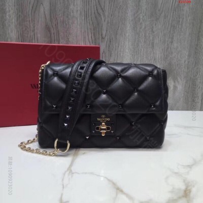 Valentino 华伦天奴专柜新品发售， 高仿华伦天奴包包 精仿华伦天奴女...
