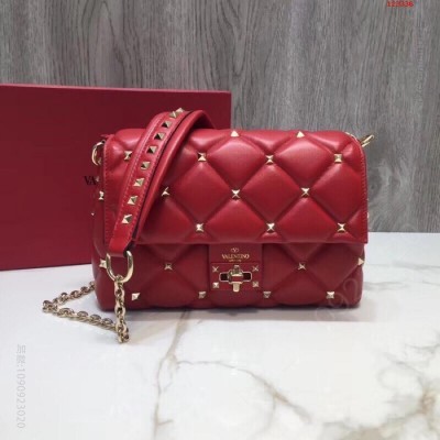 Valentino 华伦天奴专柜新品发售， 高仿华伦天奴包包 精仿华伦天奴女包 原版华伦天奴女包 A货华伦天奴女包 原单华伦天奴女包