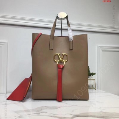 Valentino 华伦天奴专柜新款Ga 高仿华伦天奴包包 精仿华伦天奴女包 原版华伦天奴女包 A货华伦天奴女包 原单华伦天奴女包
