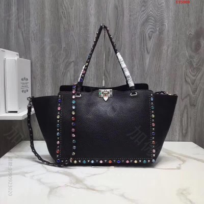 Valentino 华伦天奴专柜新款七彩水 高仿华伦天奴包包 精仿华伦天奴女...