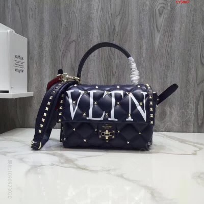 Valentino 华伦天奴专柜新款手袋 高仿华伦天奴包包 精仿华伦天奴女包 原版华伦天奴女包 A货华伦天奴女包 原单华伦天奴女包