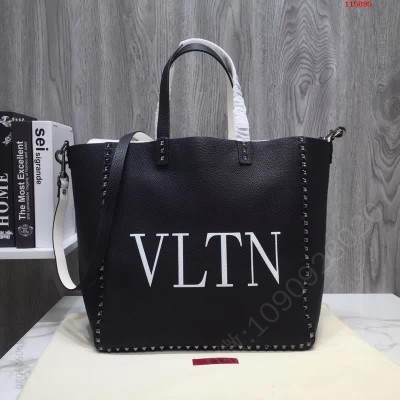 Valentino 华伦天奴专柜新款双面购 高仿华伦天奴包包 精仿华伦天奴女包 原版华伦天奴女包 A货华伦天奴女包 原单华伦天奴女包