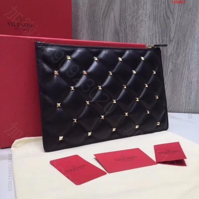 Valentino 华伦天奴专柜新款手包0 高仿华伦天奴包包 精仿华伦天奴女...