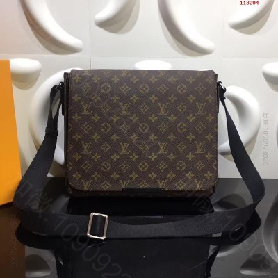 DISTRICT中号斜挎包 A货LV男包 原单LV男包