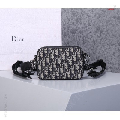 专柜正品有售顶级原单质量保修三年Dior 高仿迪奥包包 精仿迪奥男包 原版迪奥男包 A货迪奥男包 原单迪奥男包