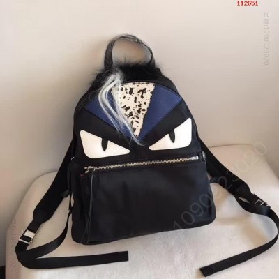 FENDI2017最新时尚走秀款双肩背包黑色 高仿芬迪包包 精仿芬迪男包 原版芬迪男包 A货芬迪男包 原单芬迪男包