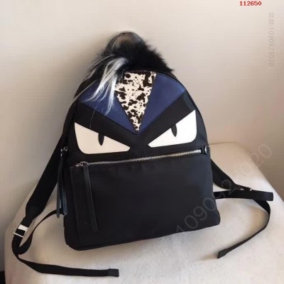 FENDI2017最新时尚走秀款双肩背包黑色 高仿芬迪包包 精仿芬迪男包 原版芬迪男包 A货芬迪男包 原单芬迪男包