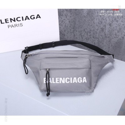 专柜正品有售顶级原单质量BALENCIA 高仿巴黎世家包包 精仿巴黎世家男包 原版巴黎世家男包 A货巴黎世家男包 原单巴黎世家男包