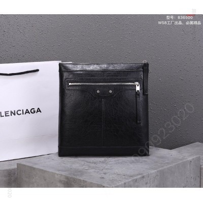 BALENCIAGA巴黎世家男士斜挎包型号 高仿巴黎世家包包 精仿巴黎世家男包 原版巴黎世家男包 A货巴黎世家男包 原单巴黎世家男包