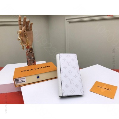 顶级原单西装夹是由皮革制成的 高仿LV男士钱夹 精仿LV手包 原版LV钱包 ...