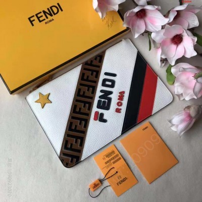 FENDI手包18年春夏季最新手包,高仿芬 高仿芬迪女士钱包 精仿芬迪手抓包 原版芬迪钱夹 A货芬迪钱包 原单经典款芬迪钱包