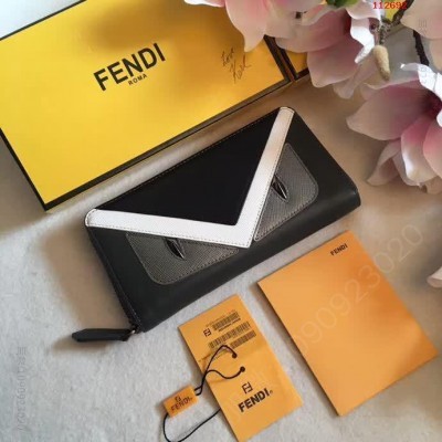 FENDI拉链钱包简介：17年春夏季最新手 高仿芬迪女士钱包 精仿芬迪手抓包 原版芬迪钱夹 A货芬迪钱包 原单经典款芬迪钱包