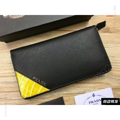 型号:36251包装:原单盒子，说明书，身份 高仿普拉达女士钱包 精仿普拉达手抓包 原版普拉达钱夹 A货普拉达钱包 原单经典款普拉达钱包