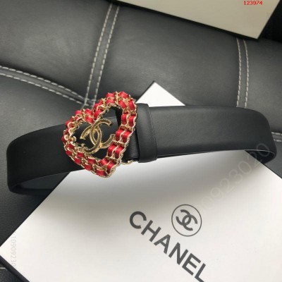 小香夏季意大利走秀款，最新单品搭配,高仿香 哪里有卖高仿香奈儿女士皮带 精仿香奈儿腰带 原版香奈儿腰带 A货香奈儿腰带 原单香奈儿腰带