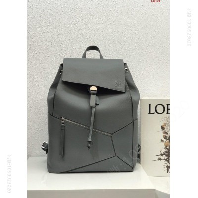 LOEWE罗意威专柜新款Puzzle 哪里有卖高仿罗意威背包 精仿罗意威双肩包 原版罗意威双肩包 A货罗意威双肩包 原单罗意威双肩包
