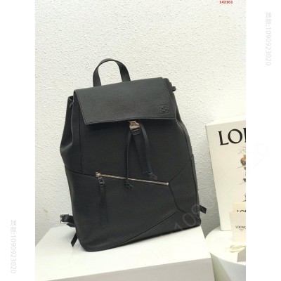 LOEWE罗意威专柜新款Puzzle 哪里有卖高仿罗意威背包 精仿罗意威双肩包 原版罗意威双肩包 A货罗意威双肩包 原单罗意威双肩包