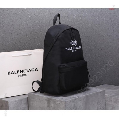 BALENCIAGA巴黎世家男士双肩背包型号 哪里有卖高仿巴黎世家背包 精仿巴黎世家双肩包 原版巴黎世家双肩包 A货巴黎世家双肩包 原单巴黎世家双肩包