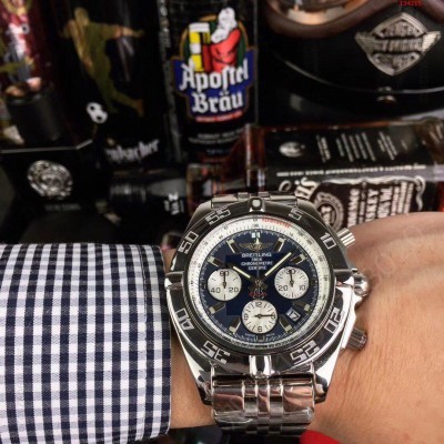 百年灵Breitling复仇者系列日本多 高仿百年灵腕表 精仿百年灵手表 原版百年灵钟表 A货百年灵腕表 原单百年灵腕表