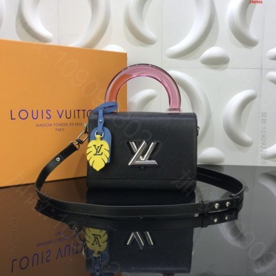 顶级原单黑树叶手袋Twist中号 高仿LV女包 精仿LV女包 原版LV路易威...