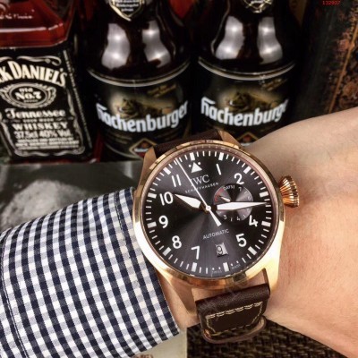 万国IWC飞行员系列拉砂表壳42mm 高仿万国腕表 精仿万国手表 原版万国钟表 A货万国腕表 原单万国腕表