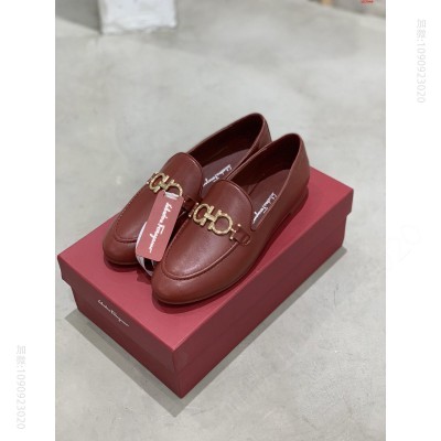 菲家马蹄扣一脚蹬乐福鞋平底鞋今年菲拉主打系 高仿菲拉格慕女鞋 精仿菲拉格慕女鞋 原版菲拉格慕女鞋 A货菲拉格慕女鞋