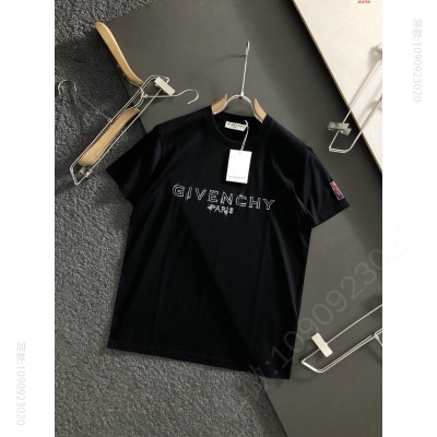 Givenchy 纪梵希21春夏侣情款印 高仿名牌短袖T恤男装 精仿名牌短袖T恤男装 原版名牌短袖T恤男装 原单A货名牌短袖T恤男装