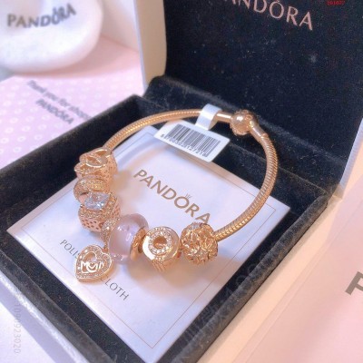 PANDORA潘多拉925纯银手链 高仿名牌手镯/手链 精仿名牌手镯/手链 原版名牌手镯/手链 A货名牌手镯/手链 原单名牌手镯/手链